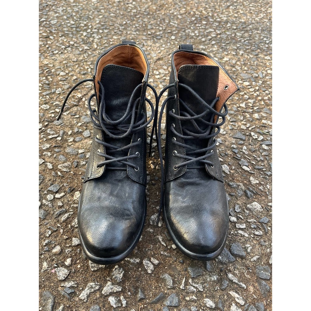 Frye Carson Lace Up Black Boots Size 9